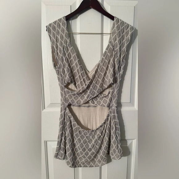 Deletta ANTHROPOLOGIE XL Diamond Lace Peplum Top Crisscrossed Back Cap Sleeve - Picture 5 of 10